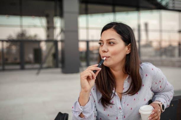 Practical Guide to Eldobható e-Cigi and thailand e-cigarette law 2025 for Travelers and Retailers
